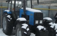 Колесный трактор Беларус 1221.2